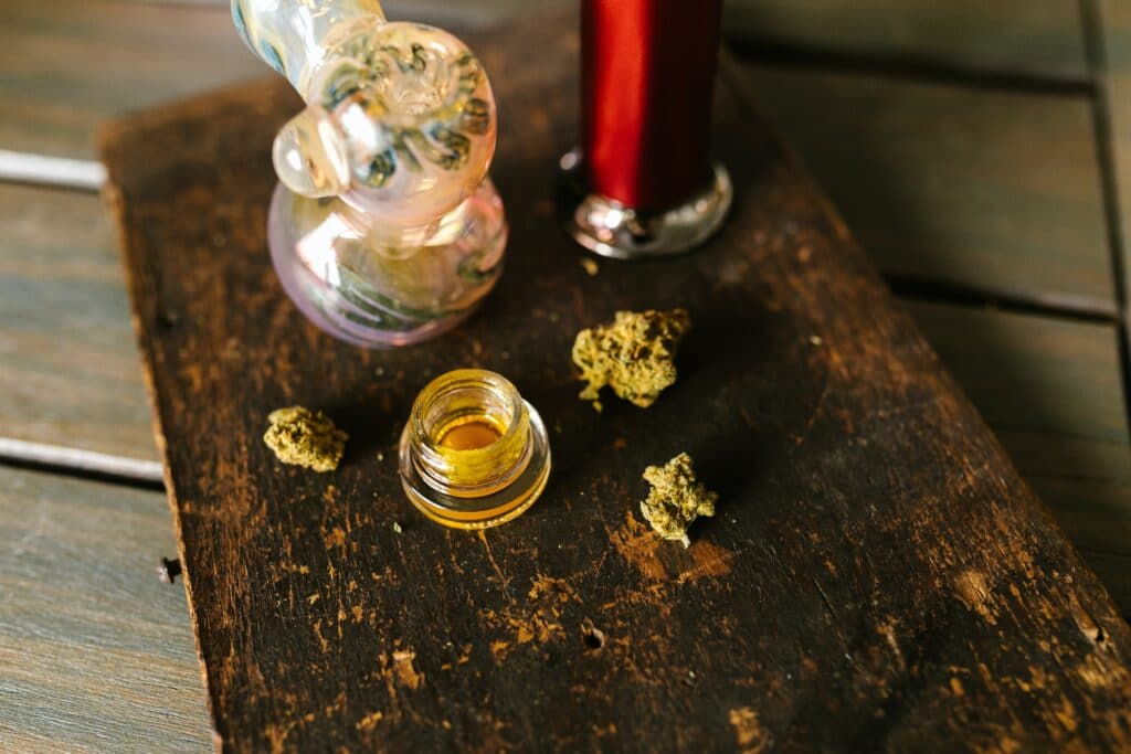 dangers of dabbing marijuana | Renaissance Recovery