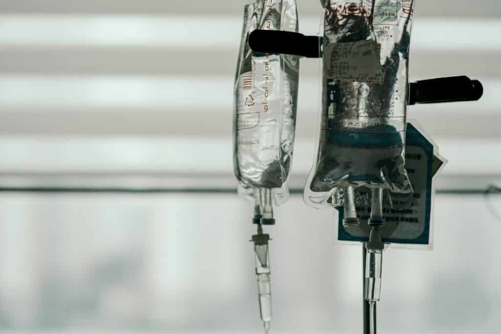 An image of an IV during heroin detox