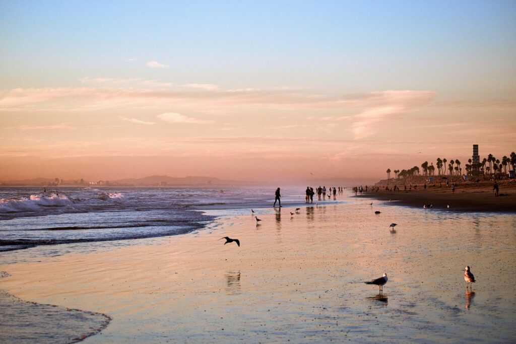 an image of a beautiful location in huntington beach