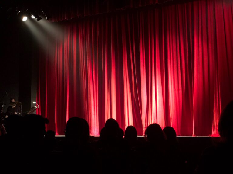 An image of a stage, showing the role of career in the John Mulaney addiction